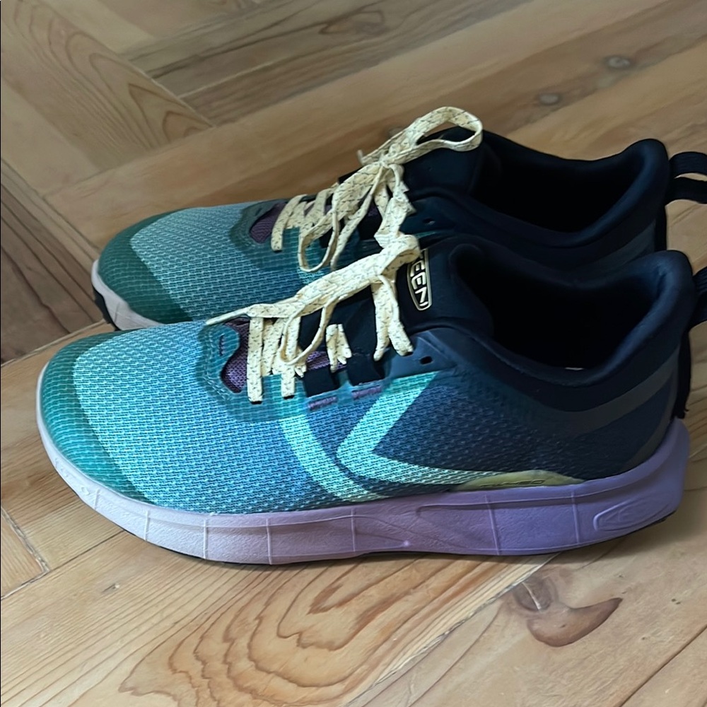 Keen 450 Dirt hiking/running shoes